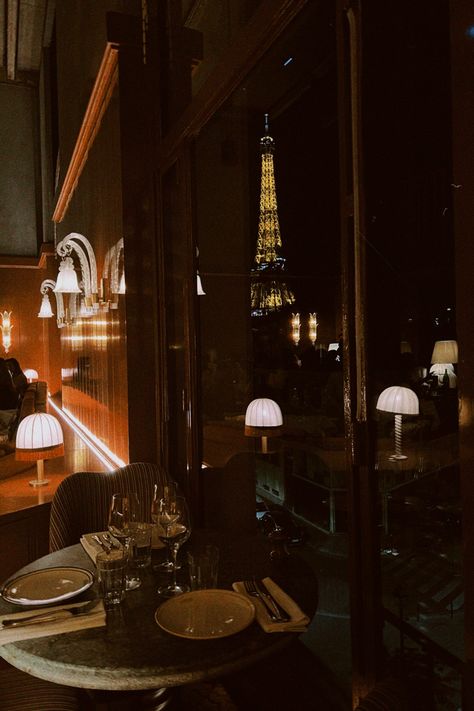 Lounge Aesthetic, Arte Jazz, Dinner In Paris, Jazz Bar, Romantic Restaurant, Paris Aesthetic, Jazz Club, Paris At Night, Paris Restaurants