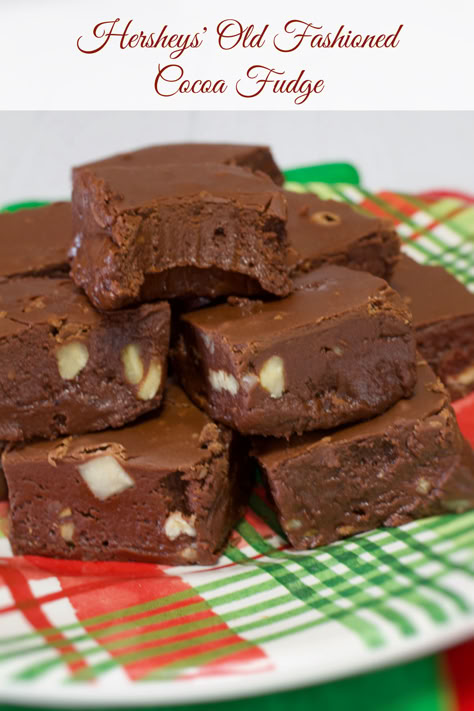 Pieces of Hershey's old fashioned cocoa fudge with nuts on a red and green Christmas plate. Hershey Chocolate Recipes, Old Fashioned Hershey Cocoa Fudge, Hersheys Cocoa Fudge Recipe, Chocolate Fudge With Cocoa Powder, Original Hershey Cocoa Fudge Recipe, Unsweetened Chocolate Recipes, Cocoa Powder Fudge, Chocolate Fudge Recipes, Hersheys Cocoa Fudge