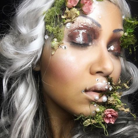 Shaina Eve | Artist on Instagram: “"Moss and flowers " @michaelsstores . "Swarovski crystal" @mjtrimming . "Flash palette" @makeupforeverus . "Clear as glass" studio eye…”#halloween #halloweeninspired #halloweenmakeup #halloweenartist #paintingfaces #bodypaint #artist #painter #cosplay #mothernature Moss Makeup Looks, Moss Makeup, Moss And Flowers, Theater Makeup, Theatre Makeup, Zombie Makeup, Ethereal Makeup, Special Effects Makeup, Glass Studio