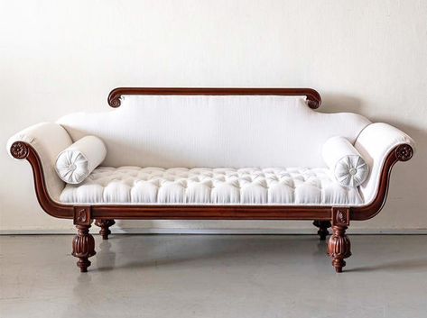 Antique Sofa Living Room, British Colonial Sofa, Colonial Sofa, Caribbean Colonial, Sala Set, Antique Sofas, Antique Settee, Crib Ideas, Carved Sofa