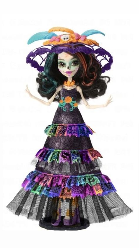 Historias • Instagram Skelita Doll, Skelita Calaveras Doll, Monster High Skelita, New Monster High Dolls, Skelita Calaveras, Colorful Gown, Día De Muertos, Paper Banners, Doll Stands