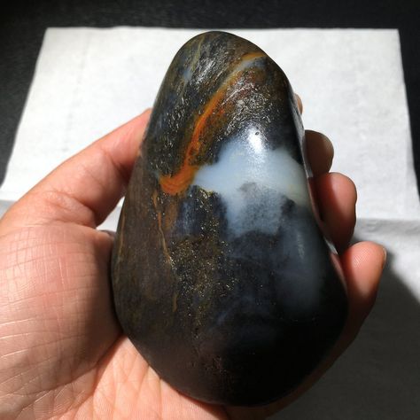 Identification of Hetian Jade Kunlun Mountains, Altai Mountains, Hetian Jade, White Jade, Yellow Tones, Jade Carving, Strong Colors, Iron Oxide, Spring And Autumn