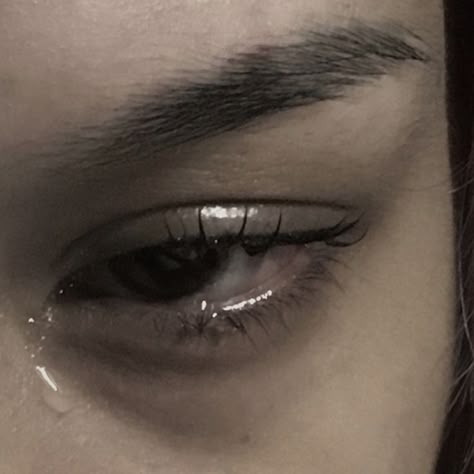 20k in two months!!!..............someone corrected me on what an apple turnover was actually called, so I fixed it :) (ty for that btw I love learning food histroryy) Girl Grunge Aesthetic, The Eyes Chico, Crying Eyes, Tears In Eyes, Eye Sketch, Teary Eyes, Never Lie, Pretty When You Cry, Online Quiz