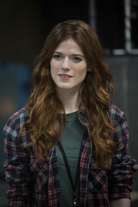 Rose Leslie Got, Leslie Rose, Red Headed Actresses, Makeup Nude, Rose Leslie, Barbara Gordon, Natalie Dormer, Human Reference, Kit Harington