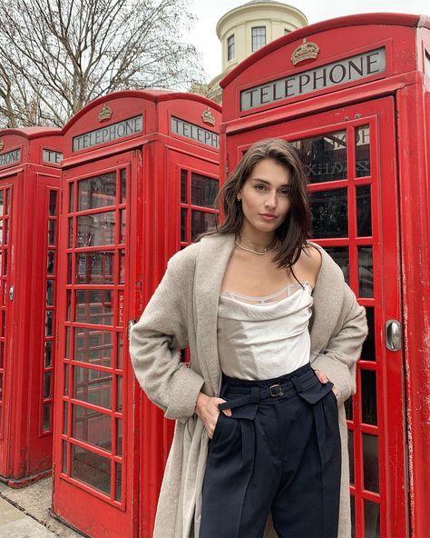 Game Of Phones, Jess Clement, Cora Reilly Books, Parisian Spring, Brown Hair And Blue Eyes, Jessica Clements, Indian Dress Up, Jessica Clement, Acting Classes