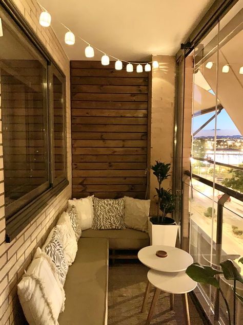 Small Balacona Decoration, Small Balacona Ideas, Balacona Design, Balacona Decoration, Small Balcony Decor Indian, Contemporary Rustic Decor, Balcony Ideas Apartment Diy, Industrial Chic Decor, Balcony Design Ideas