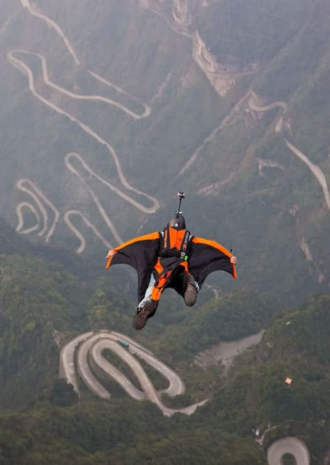 Picture courtesy of World Wingsuit League Wing Suit, Wingsuit Flying, Base Jump, هاكونا ماتاتا, Sky Diving, Extreme Adventure, Base Jumping, Extreme Sport, Adventure Sports