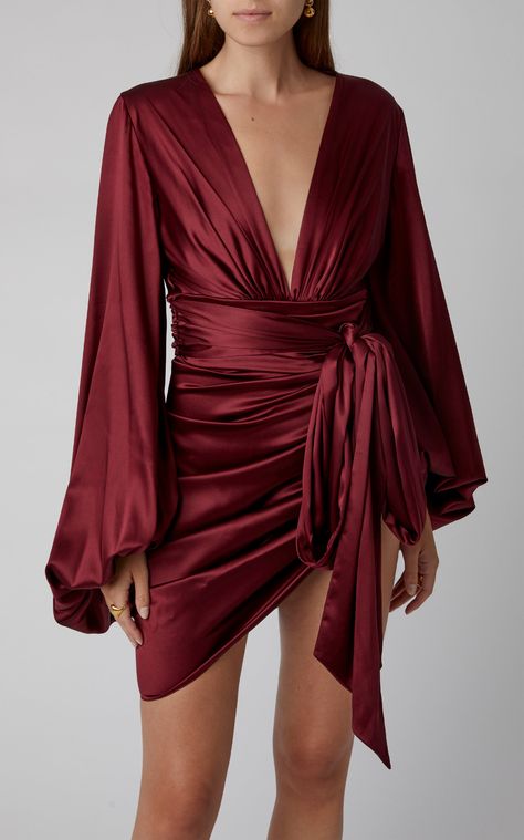 Colour Combinations Clothes For Women, Stile Punk Rock, Estilo Gossip Girl, Gaun Fashion, Alexandre Vauthier, Mini Robes, Satin Mini Dress, Looks Chic, Looks Style