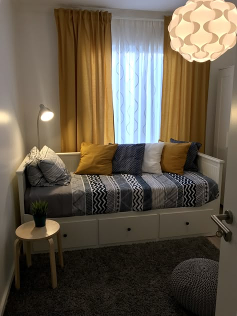 Hemnes Daybed Ideas, Ikea Hemnes Bedroom Ideas, Hemnes Bed Ideas, Ikea Divan, Hemnes Divan, Ikea Daybed Room Ideas, Hemnes Bedroom, Ikea Hemnes Daybed, Hemnes Daybed