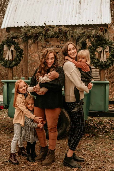 Lesbian Family Photos, Love Makes A Family, Autumn Family Photography, Stories Love, Family Stories, Family Mom, Fall Family, Beautiful Family, Family Photoshoot