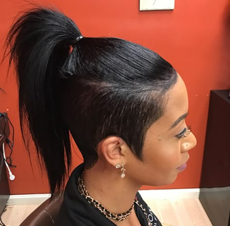 cool! Ponytail!!! Braids With Shaved Sides, Braids Ponytail, Natural Hair Twist Out, Shaved Side Hairstyles, Side Hairstyles, Natural Hair Twists, Mohawk Hairstyles, Pelo Afro, Braided Ponytail Hairstyles