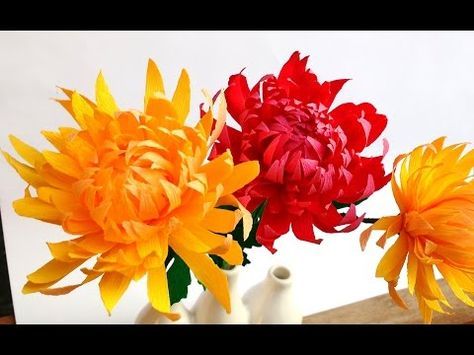 DIY - Craft tutorial -  How to Chrysanthemum by crepe paper - Làm hoa cúc đại đóa giấy nhún - YouTube Chrysanthemum Pink, Bougainvillea Flower, Crepe Paper Crafts, Saffron Flower, Tissue Flowers, Paper Flower Art, Mums Flowers, Easy Paper Flowers, Large Paper Flowers