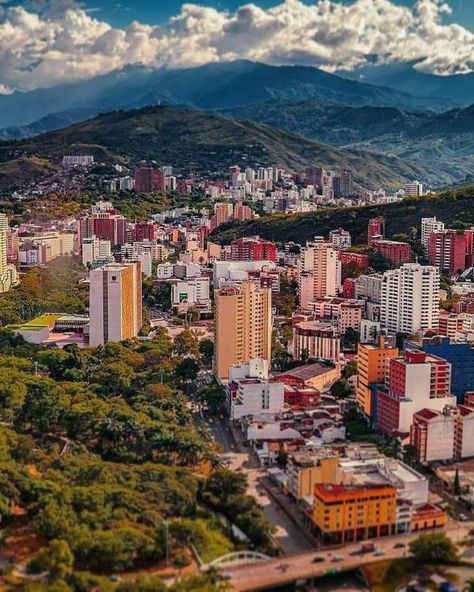 Cali Colombia Aesthetic, Colombian Aesthetic, Cali Colombia, 2024 Vision, Residential Building, Vacation Spots, San Francisco Skyline, South America, Cali