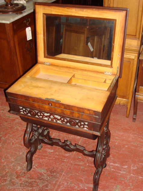 Antique Victorian Sewing Cabinet and Table Victorian Sewing, Featherweight Sewing Machine, Antique Sewing Table, Sewing Cabinet, Old Sewing Machines, Quilting Notions, Antique Sewing Machines, Embroidery Tools, Vintage Sewing Machines