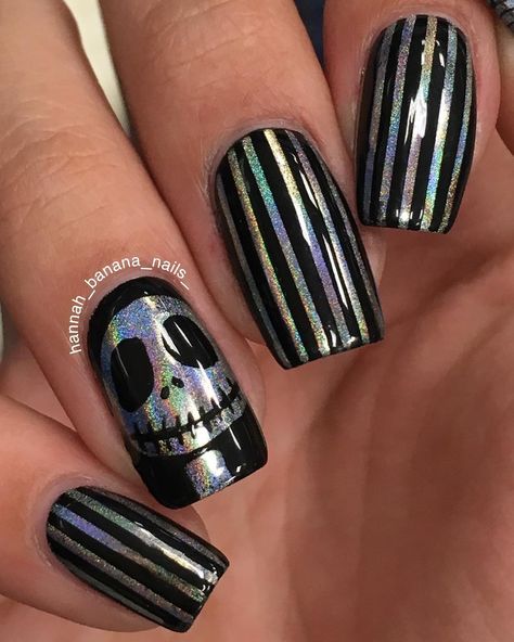 Jake Skellington Nails, Jack Skellington Christmas Nails, Jack Skeleton Nails, Uñas Jack Skellington, Jack Skellington And Sally Nails, Jack And Sally Nail Designs, Jack Skellington Nails Short, Jack Skellington Nails Acrylic, Simple Jack Skellington Nails