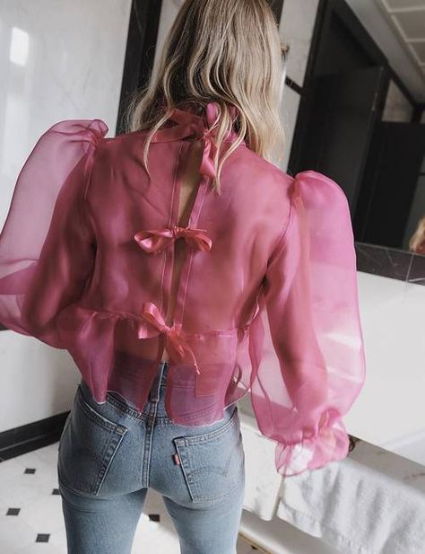 The Most Dreamy Outfits of 2019 Thus Far | Who What Wear UK Looks Street Style, 가을 패션, Grace Kelly, Outfit Casual, Look Chic, Outfits Casuales, Fashion Details, Look Fashion, Passion For Fashion