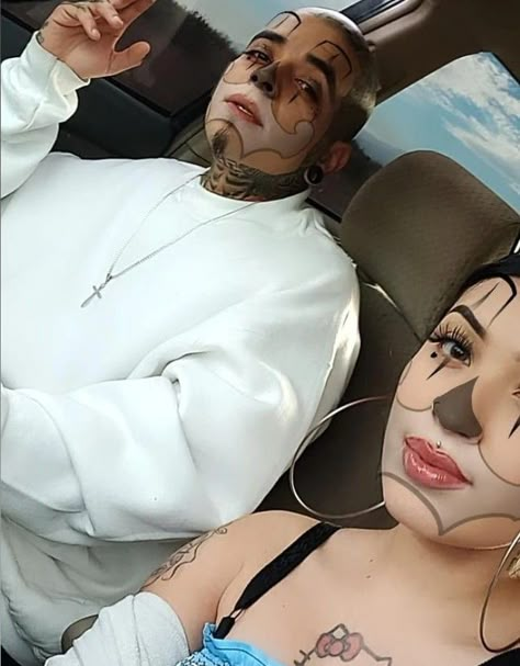 Guy Makeup Halloween, Chicano Halloween Makeup, Cholo Clown Makeup Men, Chicano Clown Makeup Men, Couples Clown Makeup, Clown Makeup Couple, Clown Makeup Chicano, Couple Clown Makeup, Cholo Clown Makeup