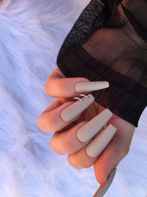 http://www.smarie94.co.uk/home/pierced-nails-the-old-trend-that-is-slowly-making-a-come-back Pierced Nails, Long Coffin Nails, Nail Piercing, Nails Set, Pretty Nail Designs, Coffin Nails Long, Pastel Nails, Accent Nails, Fire Nails