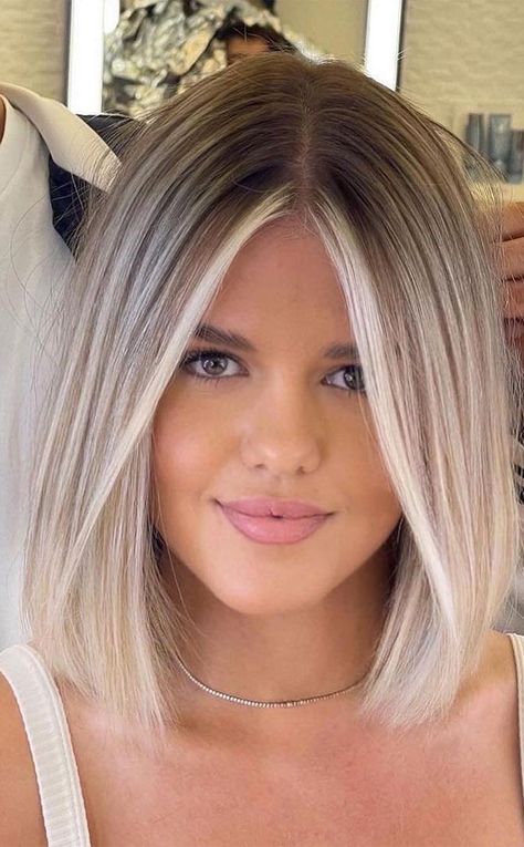 Medium Haircut With Undercut For Women, Bayalage Bob, Blond Roots, Blonde Lob Haircut, Peach Blonde, Balayage Hair Blonde Short, Blonde Balayage Bob, Short Hair Highlights, Blonde Lob