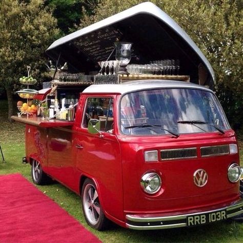 Dishfunctional Designs: Awesome Repurposed and Revamped VW Volkswagen Van Food Trucks Kombi Food Truck, Foodtrucks Ideas, Kombi Pick Up, Kombi Motorhome, Volkswagen Camper Van, Car Bar, Volkswagen Van, Combi Volkswagen, Volkswagen Camper