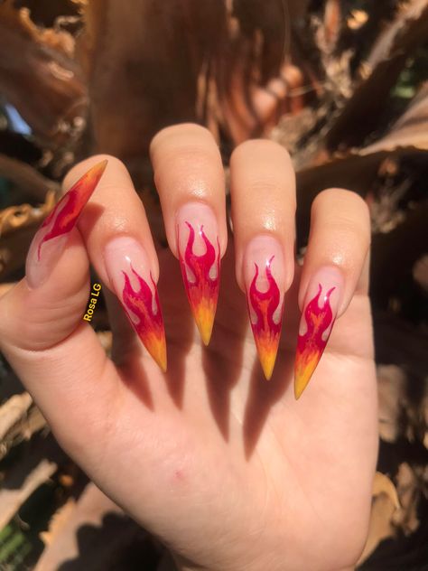 Fire Inspired Nails, Fire Design Nails, Fire Red Nails, Red Fire Nails, Fire Nails Designs, Fire Nail Art, Flame Nail Art, Anime Nails, Stiletto Nails Designs