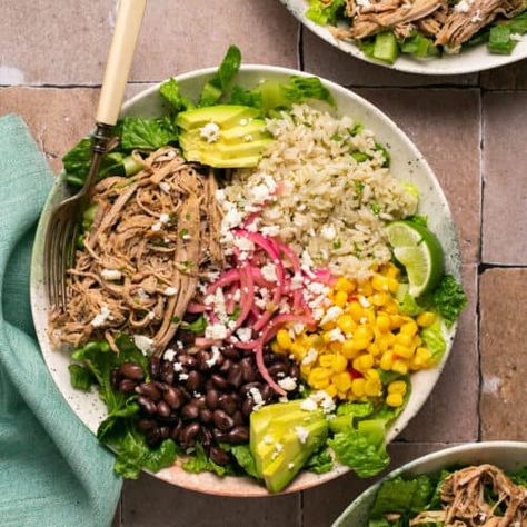 Meal Prep Pork Carnitas Bowls With Rice - Lauren Fit Foodie Shredded Pork Meal Prep, Carnitas Meal Prep, Lauren Fit Foodie Recipes, Pulled Pork Meal Prep, Meal Prep Pork, Pork Meal Prep, Carnitas Bowls, Carnitas Burrito Bowl, Carnitas Bowl