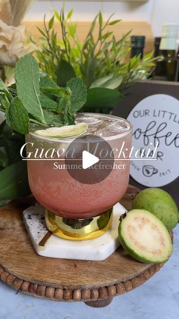 Guava Drink, Guava Recipes, Guavas, Drink Local, Fruity Drinks, Drink Specials, Mocktails, Organic Recipes, Fun Drinks