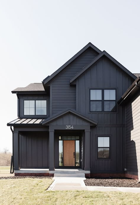 Black Farmhouse Exterior, Construction Painting, Gray House Exterior, Black Houses, Dark House, Extra Work, Paint Sheen, Grey Houses, Modern Farmhouse Exterior