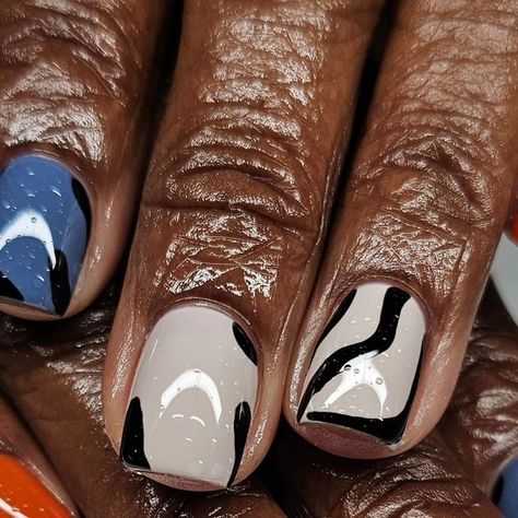 NiCole on Instagram: "I swear I've seen this design executed by multiple techs & I just had to do it myself. I don't know who to give credit to, so I'll tag a few. 
*
Nail Inspo: @dovenailsbysharon @nailpimp @sashaniegraynails
*
#chicagonails #chicagonailtech #prettynails #chicagonailart #blacknailtech #blacknailart #dopenails #cutenails #bgdn #blackgirlsdonails #abstractart #abstractnailart #acrylicnails #gelpolish #handpainted #naturalnails #freehandnailart #nailmagnazine #chicagonailsalon #nailart #chicago #nailartinspo #naildesigns #nailswag #tiktoknails #chicagohair  #handpaintednailart #nailreels #colenails" Abstract Nail Art, Black Nail Art, Painted Nail Art, Dope Nails, Nail Tech, Swag Nails, Natural Nails, Gel Polish, Pretty Nails