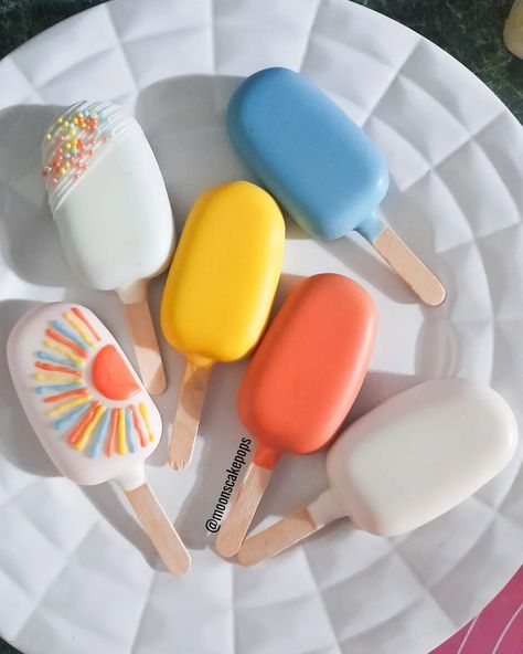 Here Comes The Son Cake Pops, Sun Cake Pops, Here Comes The Son Baby Shower Ideas, Gender Reveal Cake Pops, Sun Cake, Shower Baskets, Here Comes The Son, Rocket Pop, Pop Ideas