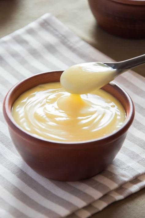 Classic Pastry Cream Recipe (For Desserts, Cakes, Tarts and More!) Pastry Cream Recipe, Italian Pastries, Italian Pastry, Italian Recipe, Cake Fillings, Pastry Cream, Italian Desserts, Pastry Recipes, Cream Recipes