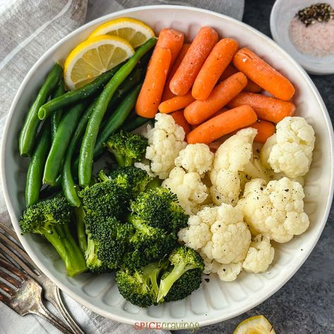 Easy, nutrient-rich, low carb Instant Pot Steamed Vegetables are ready in less than 15 minutes, minimal prep work required. #steamedvegetables #mealprep Steamed Veggies Recipe, Instant Pot Steamed Vegetables, Bunny Diet, Steam Vegetables Recipes, Steam Vegetables, Steamed Carrots, Steamed Veggies, Carrots And Green Beans, Boiled Vegetables