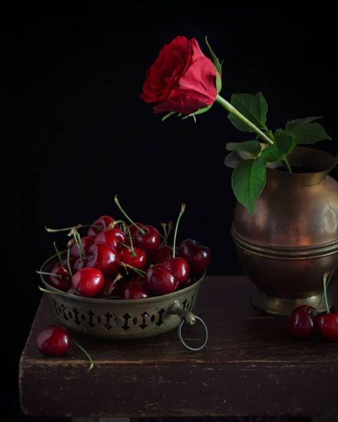 Aušra Ausricka on Instagram: “Cherries.,.. . . #stilllife #stillography #stilllifephotos #stilllifegallery #super_details_channel #still_life_creativeframes…” Cherry Fruit Aesthetic, Cherry Still Life, Fruit Aesthetic, Cherry Fruit, Fruit Photography, Still Life Photos, Still Life Drawing, Fruit And Veg, Fruits And Veggies