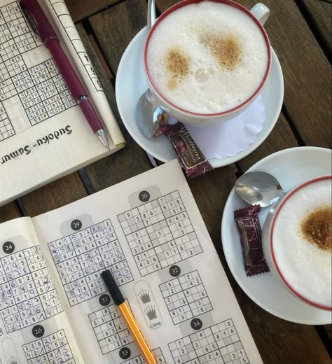 Sitting in a local coffeeshop with a friend and playing Sudoku together. Friends Books Aesthetic, Puzzling Aesthetic, Sudoku Aesthetic, Back To University, Frazzled English Woman, Chaotic Academia, Quiet Life, Slow Life, My Vibes