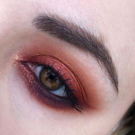 Orange Eye Look, Orange Grunge, Makeup Challenges, Alternative Makeup, Eye Look, Warm Spring, Grunge Makeup, Blood Orange, Colorful Makeup