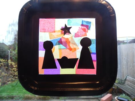 Preschool Christmas Gifts, Stained Glass Nativity, Stained Glass Cookies, Christmas Paper Plates, Christmas Bible, Man Crafts, Stained Glass Christmas, Nativity Crafts, Christmas School