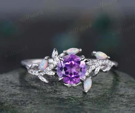 ❤️ 22 Purple and Silver Wedding Color Ideas 2023 Amethyst Engagement Rings Gold, Diamond And Amethyst Wedding Ring, Engagement Rings Purple, Wedding Rings Purple, Purple Wedding Ring, Purple Engagement Ring, Purple Wedding Rings, Purple Diamond Ring, Purple And Silver Wedding