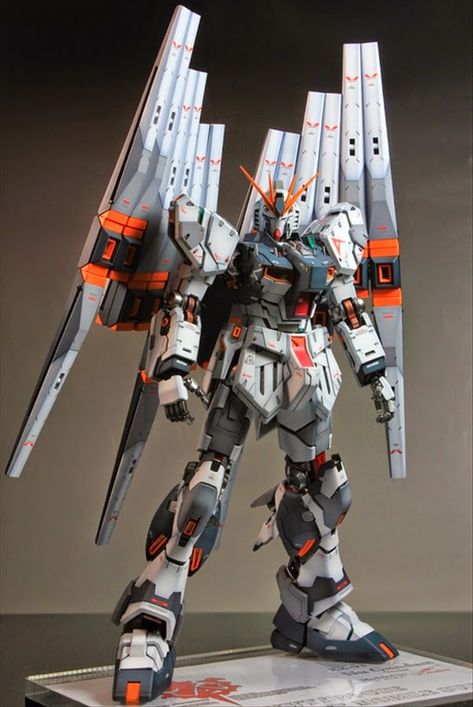 MG 1/100 nu Gundam Ver. Ka Custom Build with LED Lights - Gundam Kits Collection News and Reviews Nu Gundam Ver Ka, Space Warfare, Nu Gundam, Gundam Toys, Japanese Robot, Gundam Mobile Suit, Gundam Wallpapers, 3d Figures, Gundam Custom Build