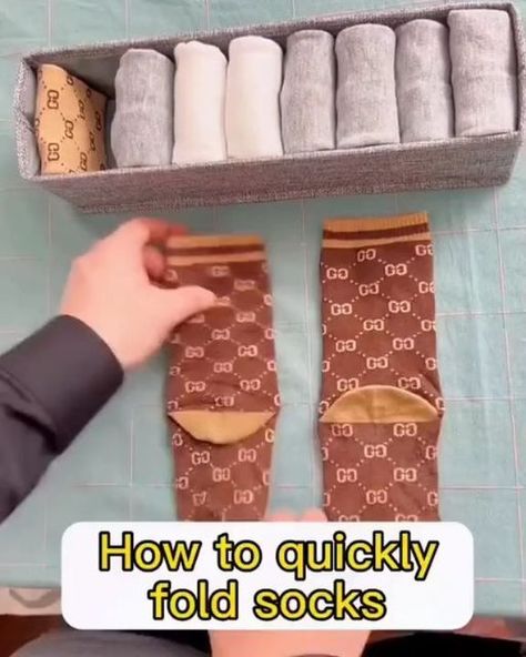 ✨TRENDY-HOME-FINDS™✨ on Instagram: "Drop ❤️ if this is useful! 🤩 Tag someone who needs to see this!🥰 ••• Follow @my_beautifullhome for more ••• 📸 DM for credit or removal For any copyright issue please contact us for immediately Removal .. .. .. .. #foldingclothes #folding #organization #organizingtips #konmarifolding #organizedhome #organized #getorganized #konmari #tutorialsvideos #theneatlife #rsorganizing #lifehacks #inventions #kitchengadgets" Laundry Diy, Konmari Folding, Folding Towels, Origami Love, How To Fold Towels, Folding Laundry, Diy Clothes Life Hacks, Folding Clothes, Laundry Room Organization