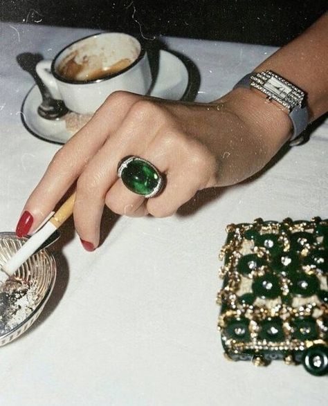 Look Gatsby, Vogue Japan, Hand Holding, Jewelry Photography, Rich Girl, Gossip Girl, Sake, Fashion Photography, Rings For Men