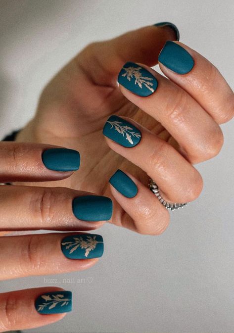 Most Beautiful Nail Designs, Fall Toe Nails, Gold Accent Nail, Natural Nail Art, Teal Nails, Cute Nails For Fall, Beautiful Nail Designs, Neutral Nails, Autumn Nails