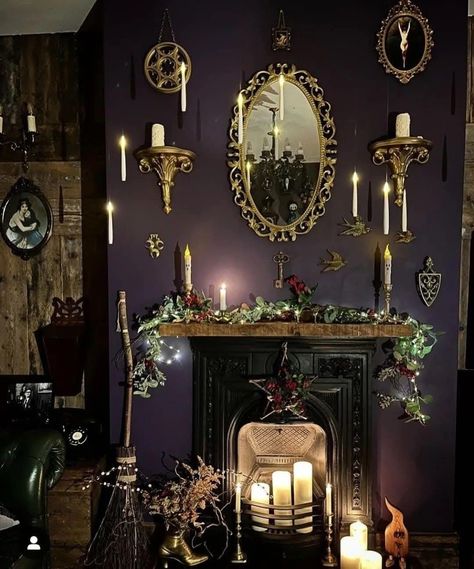 Home Haunted House, Victorian Gothic Decor, Haunted House Decor, Goth Bedroom, Dark Home Decor, Goth Home, Goth Home Decor, Dark Home, Goth Decor