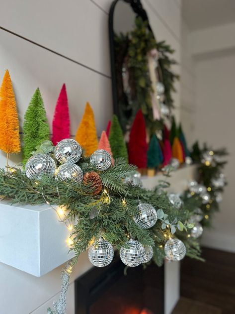 Christmas Decor Disco Balls, Disco Ball Garland Christmas, Disco Ball Holiday Decor, Disco Ball Christmas Tree Ornaments, Boho Disco Christmas Tree, Disco Theme Christmas Tree, Disco Ball Tree Christmas, Mirror Ball Christmas Tree, Disco Christmas Aesthetic