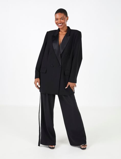 Glam Aesthetic, Classic Tuxedo, Tuxedo Pants, Occasion Shoes, Peak Lapel, Tuxedo Jacket, Fabulous Dresses, Trending Today, Signature Collection