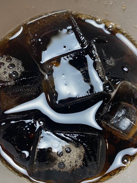 #cocacola #coke #ice #coca #mcdonald #aesthetic Mcdonalds Coke Aesthetic, Coco Cola Aesthetic, Coke Cola Aesthetic, Coke With Ice, Mcdonalds Coke, Pepsi Aesthetic, Drinks Coke, Coca Cola Aesthetic, Cola Aesthetic