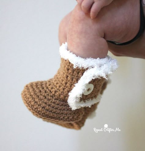 Crochet slipper boots