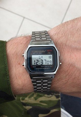 Vintage+80's+Style+Retro+Silver+Digital+Watch+ Casio Vintage Watch Men Outfit, Cheap Retro Analog Watches, Casio Transparent Watch, Casio Ae1200whd, Casio Vintage Watch, Best Fitness Watch, Casio Watches, Good Tattoo Quotes, Casio W-800h