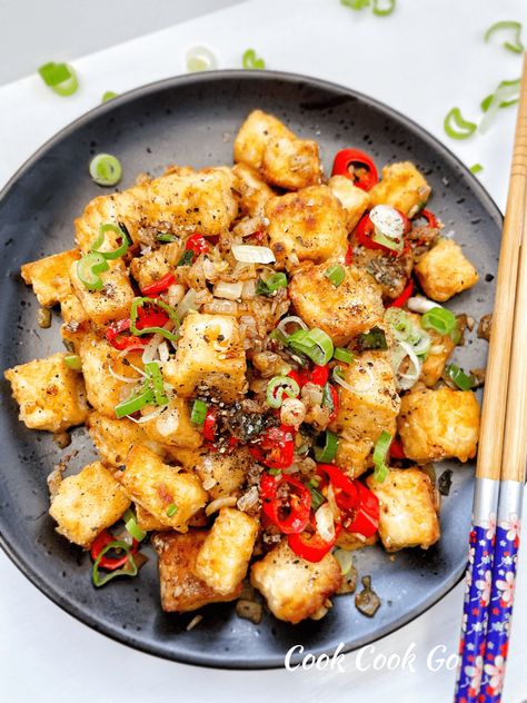 Salt and Pepper Crispy Tofu - COOK COOK GO Fried Tofu Pockets, Salt And Pepper Tofu Air Fryer, Salt Pepper Tofu, Salt And Pepper Tofu Recipe, Crunchy Tofu, Salt And Pepper Tofu, Thai Red Chili, Pepper Tofu, Spicy Salt