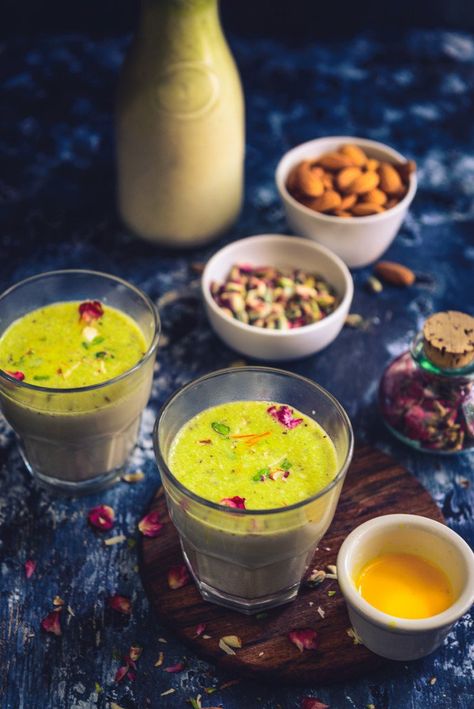 Turri is a milk based drink garnished with various dry fruits such as almonds, cashew nuts, pistachios, dried coconut and is made especially for ramzan. Indian Platter, Basundi Recipe, Rabdi Recipe, Thandai Recipes, Fruit Drinks Recipes, Navratri Recipes, Holi Recipes, Dried Coconut, Milk Pudding