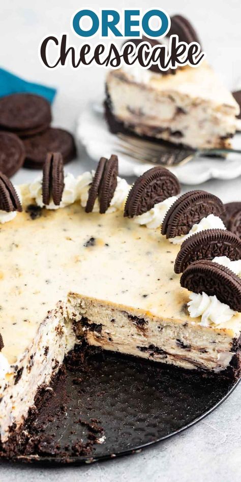 The BEST Oreo Cheesecake has a thick oreo crust and creamy baked cheesecake full of chopped Oreos - better than Cheesecake Factory! Oreo Cheesecake Crust, Cheesecake Oreo Crust, Cheesecake With Oreo Crust, Creamy Cheesecake Recipe, Oreo Cheesecake Recipe, Oreo Crust Cheesecake, Oreo Cheesecake Recipes, Cheesecake Crust, Baked Cheesecake